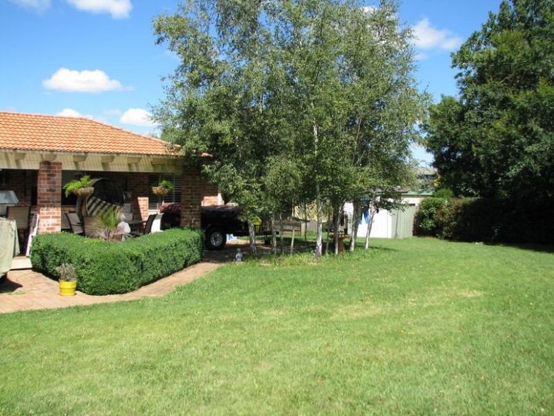 6 Rebecca Place, Moss Vale NSW 2577