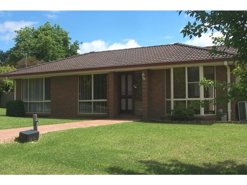 27 Willow Drive, Moss Vale NSW 2577