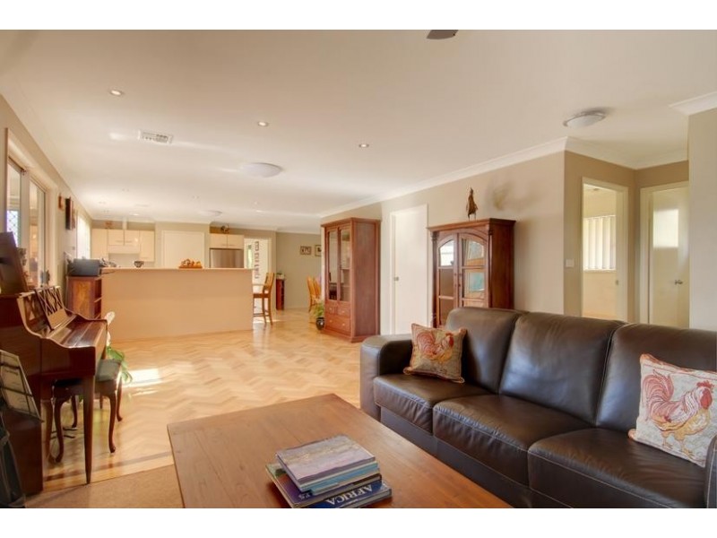 61 Church Road, Moss Vale NSW 2577