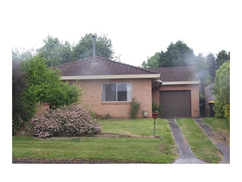 4 Hoskins Street, Moss Vale NSW 2577