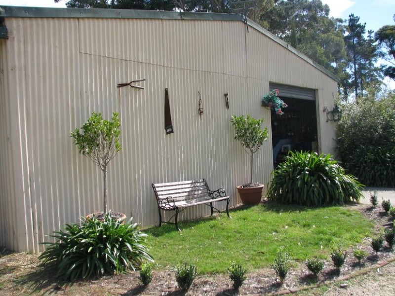 84 Newbury Drive, Penrose NSW 2579