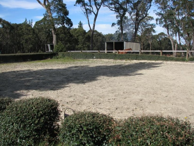 84 Newbury Drive, Penrose NSW 2579