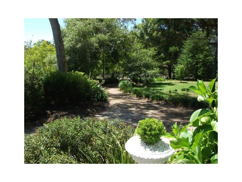 84 Newbury Drive, Penrose NSW 2579