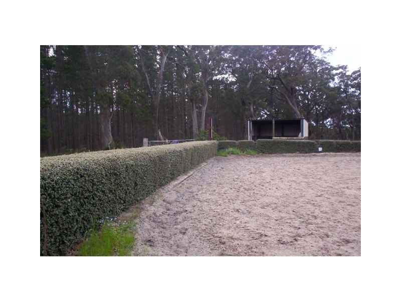 84 Newbury Drive, Penrose NSW 2579