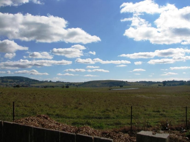 36 Cherry Tree Close, Moss Vale NSW 2577