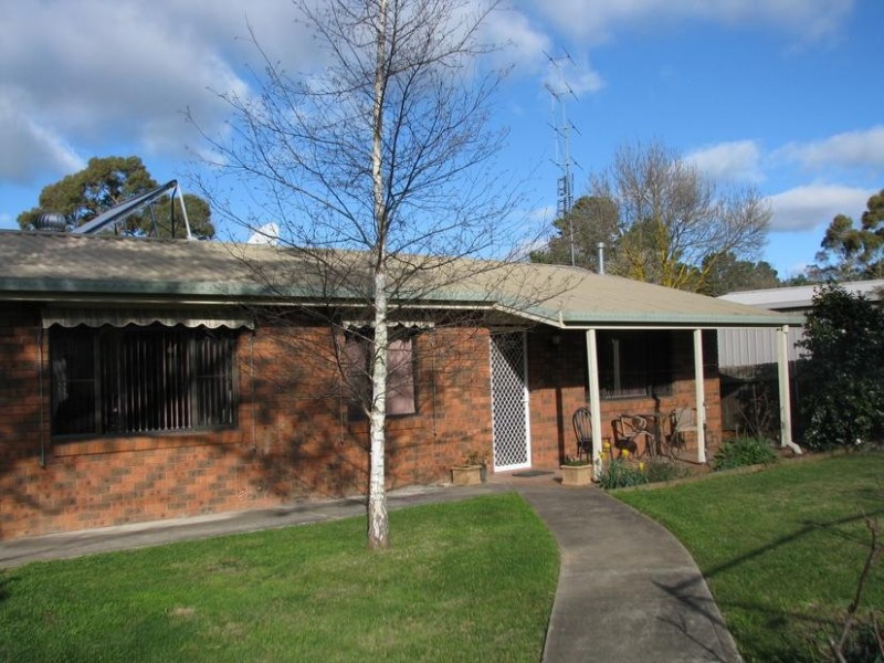 36 Willow Drive, Moss Vale NSW 2577
