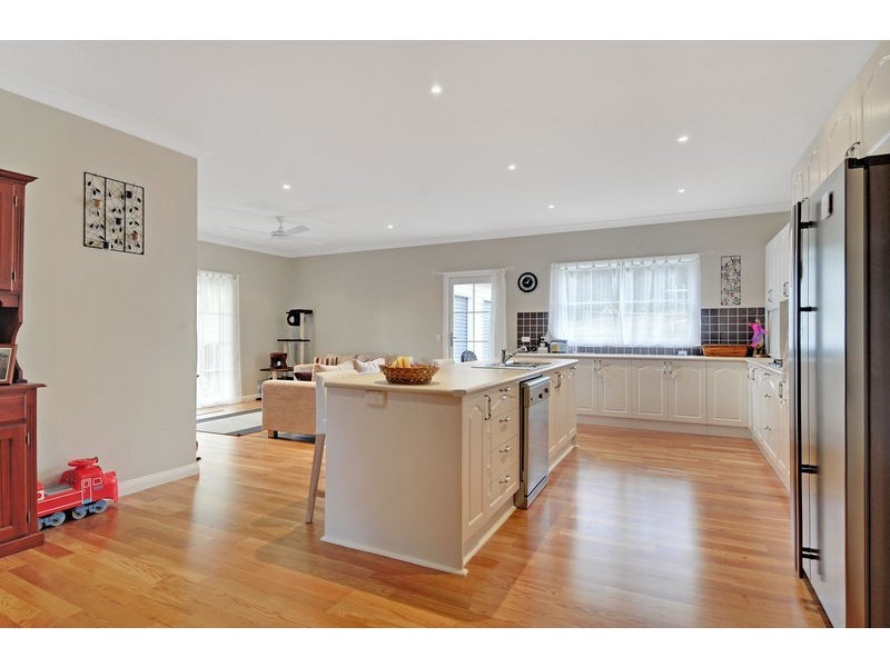 25 Woodside Drive, Moss Vale NSW 2577