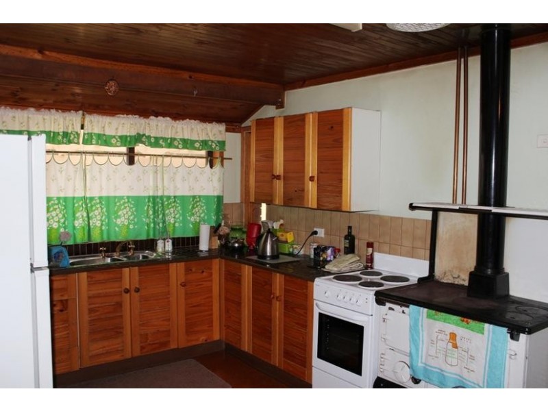 127 Tugalong Road, Canyonleigh NSW 2577