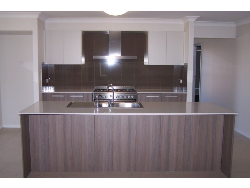 16 Roche Close, Moss Vale NSW 2577