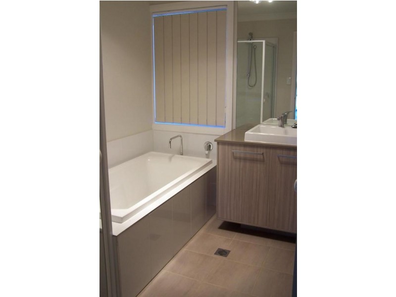 16 Roche Close, Moss Vale NSW 2577