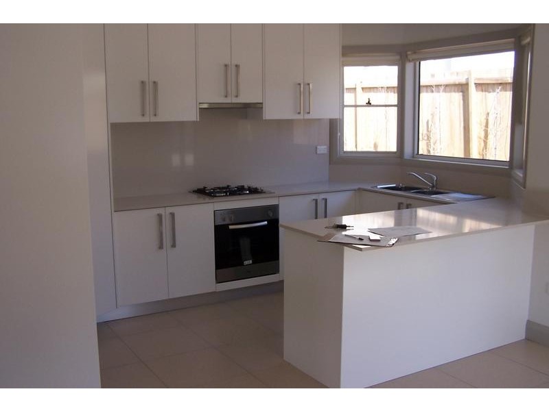 2/2-6 Hawkins, Moss Vale NSW 2577