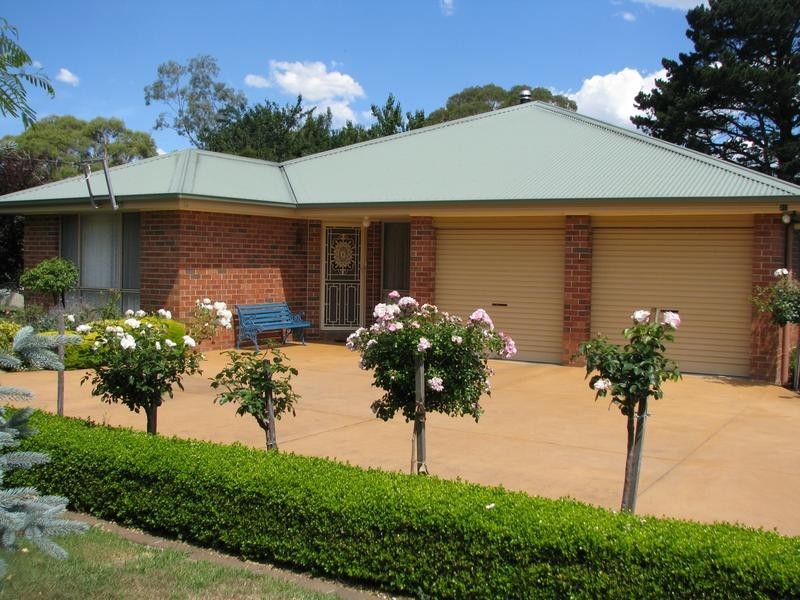 20 Railway Parade, Medway NSW 2577