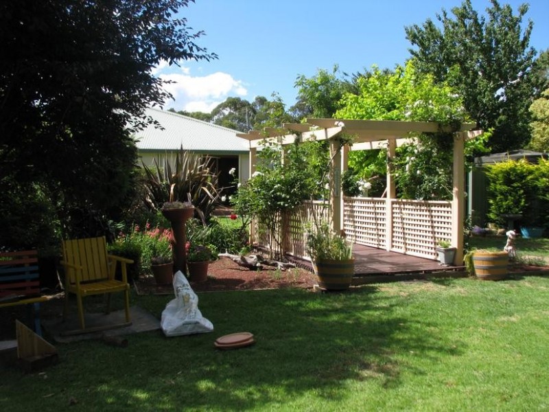 20 Railway Parade, Medway NSW 2577