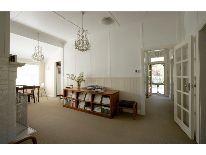 8 Berrima Road, Moss Vale NSW 2577