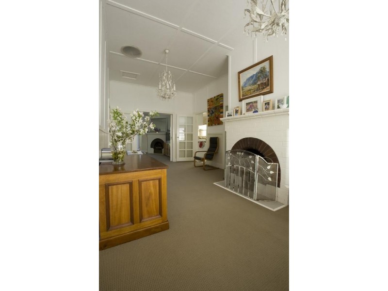 8 Berrima Road, Moss Vale NSW 2577