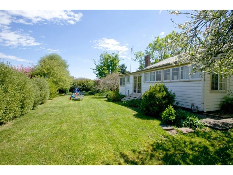 8 Berrima Road, Moss Vale NSW 2577