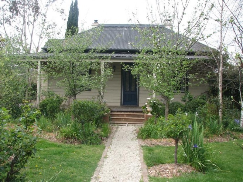 27 Suttor Road, Moss Vale NSW 2577