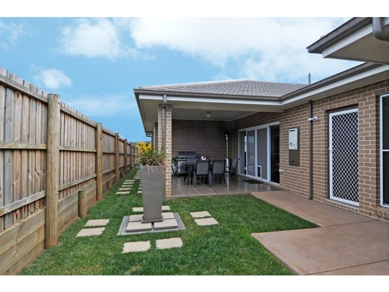 8 Lapwing Place, Moss Vale NSW 2577