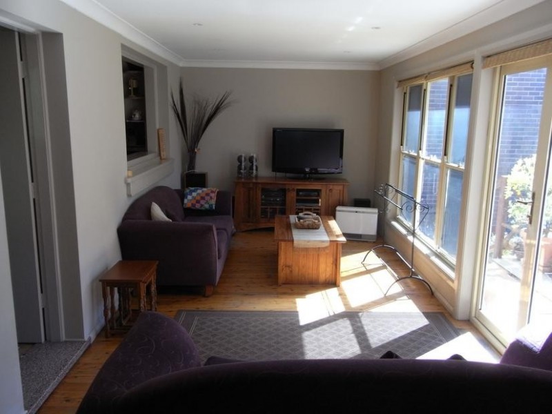 48 Yarrawa St, Moss Vale NSW 2577