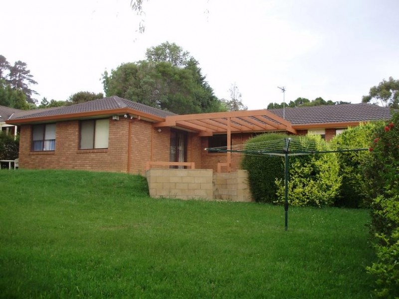 17 Denham Cl, Moss Vale NSW 2577