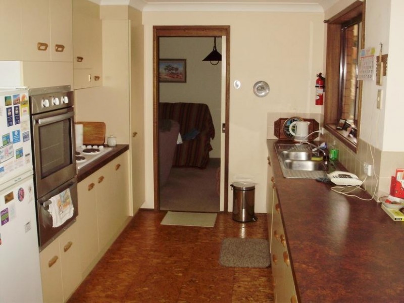 17 Denham Cl, Moss Vale NSW 2577