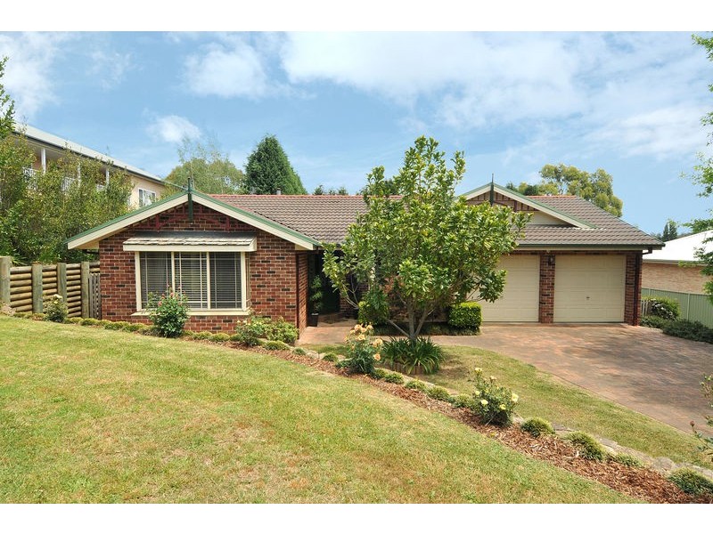 11 Thwaites Dr, Moss Vale NSW 2577