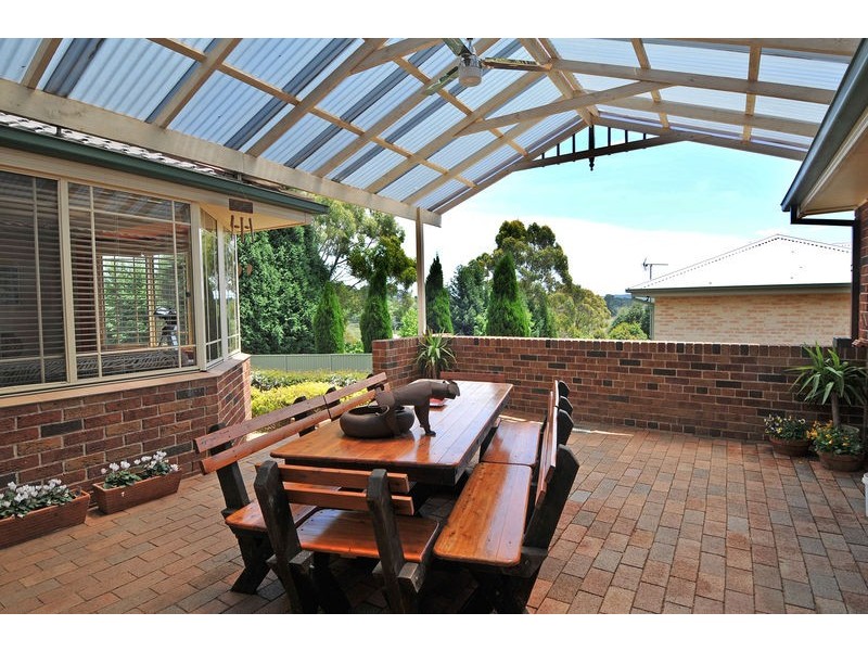 11 Thwaites Dr, Moss Vale NSW 2577