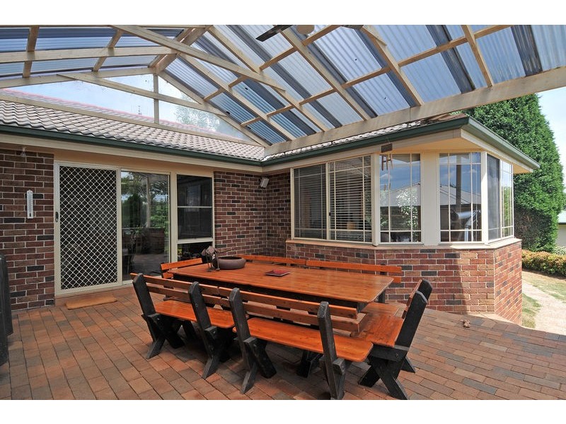 11 Thwaites Dr, Moss Vale NSW 2577