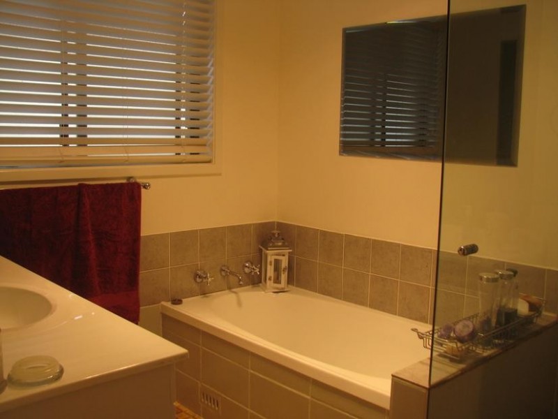 2 Dangar Crescent, Moss Vale NSW 2577