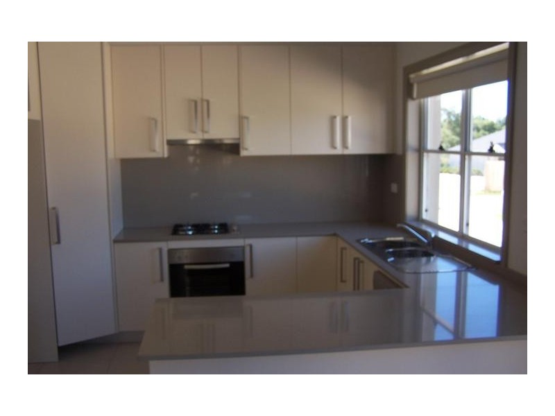 8/2-6 Hawkins Street, Moss Vale NSW 2577