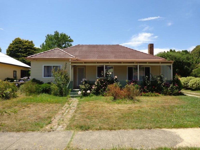 68 Throsby Street, Moss Vale NSW 2577