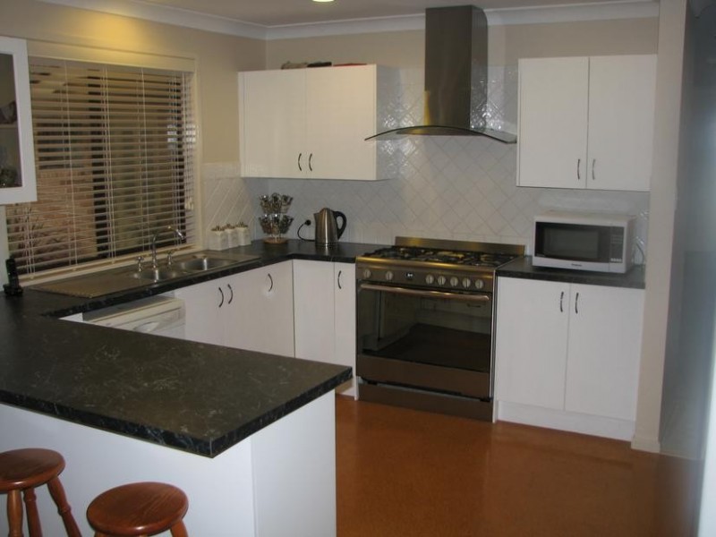 10 Semkin St, Moss Vale NSW 2577