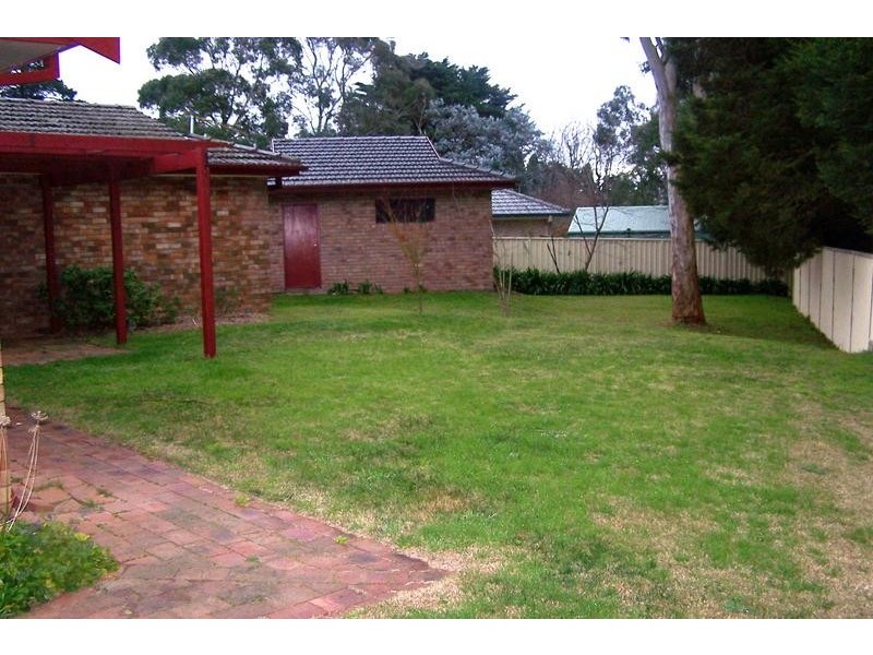 8 Highlands Close, Moss Vale NSW 2577