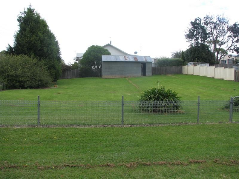 11 Lovelle St, Moss Vale NSW 2577