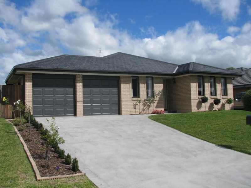 21 Eloura Lane, Moss Vale NSW 2577