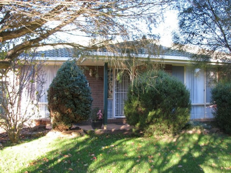 25 Campbell Crescent, Moss Vale NSW 2577