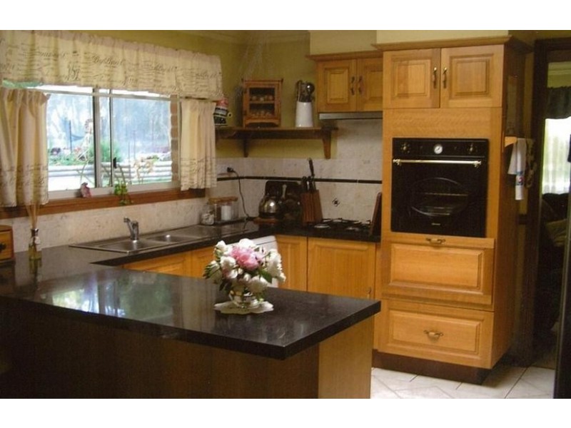 28 Garland Rd, Bundanoon NSW 2578