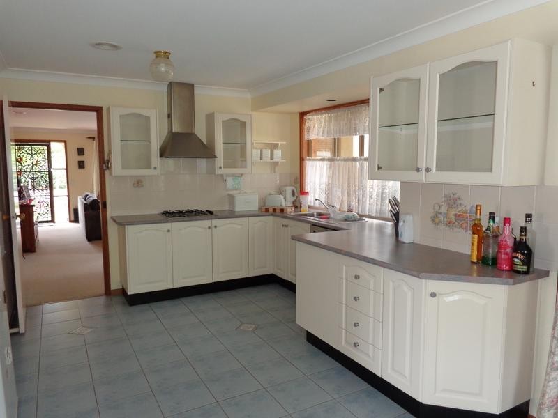 28 Willow Drive, Moss Vale NSW 2577