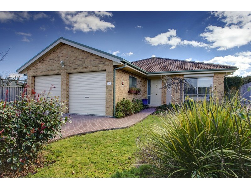 18 Bronwyn Place, Bowral NSW 2576