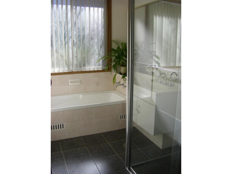 31 Watson Road, Moss Vale NSW 2577