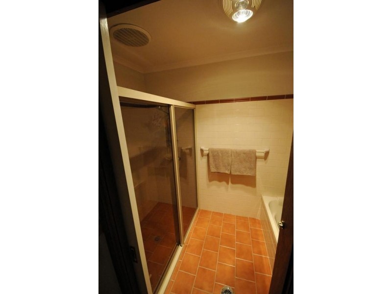 49 Beaconsfield Rd, Moss Vale NSW 2577