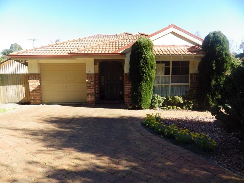5 Villiers Rd, Moss Vale NSW 2577