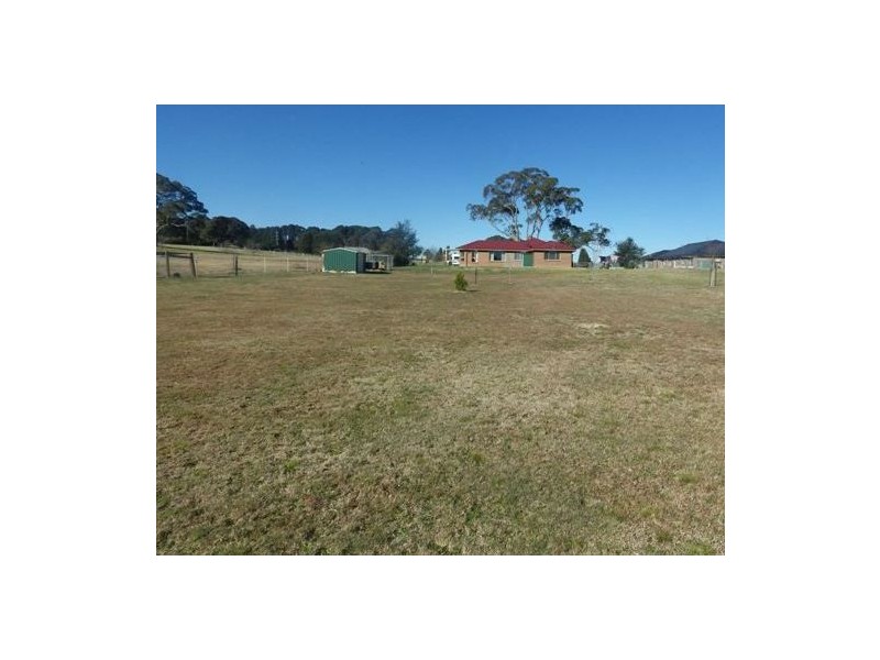 22 Woodside Drive, Moss Vale NSW 2577