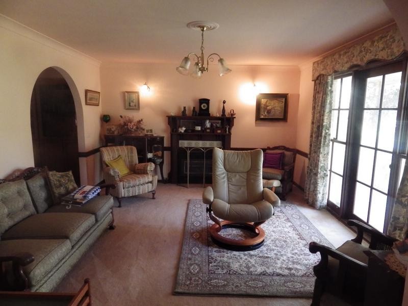 2 Highlands Close, Moss Vale NSW 2577