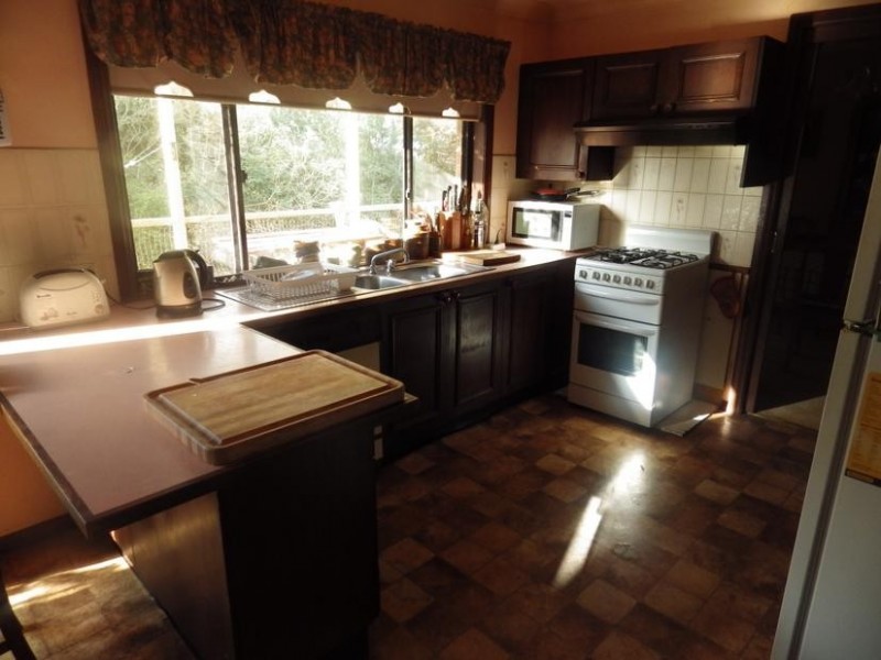 2 Highlands Close, Moss Vale NSW 2577