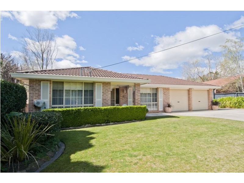 8 Twickenham Place, Moss Vale NSW 2577