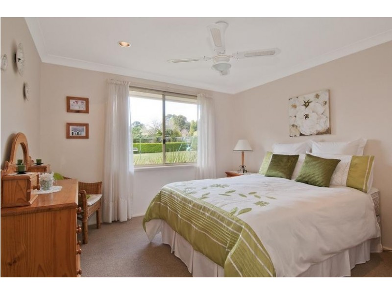 8 Twickenham Place, Moss Vale NSW 2577