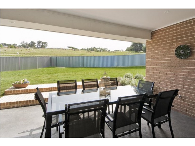 30 Napper Close, Moss Vale NSW 2577