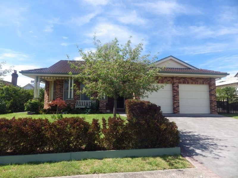 12 Throsby Street, Moss Vale NSW 2577