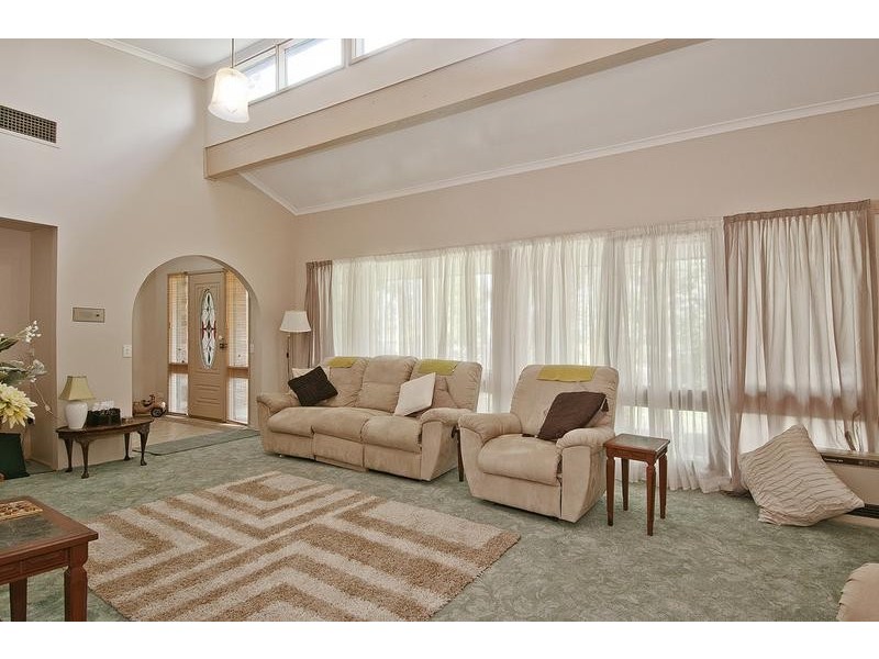 6 Dixon Street, Moss Vale NSW 2577